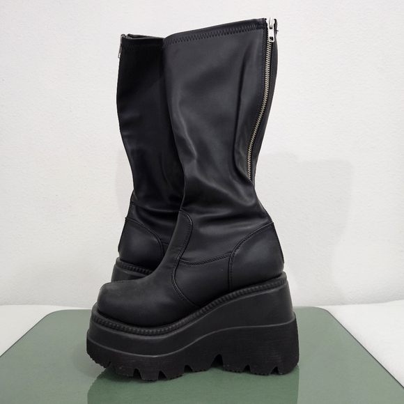 Demonia Shaker-65 Black Str Vegan Leather Platform Knee High Boots Size 7 - Picture 8 of 12